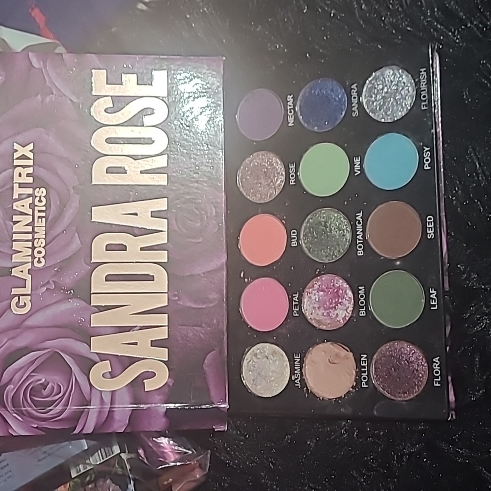 SOLD-Glaminatrix Sandra RosePalette for sale